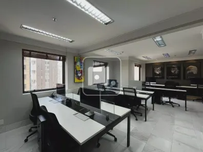 Sala Comercial para alugar, 362m² no Vila São Francisco (Zona Sul), São Paulo