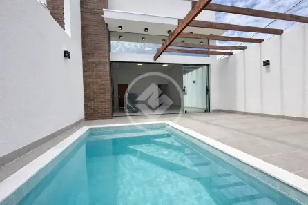 Casa com 3 Quartos à venda, 136m² no Jardim Universitário, Cuiabá
