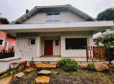 Casa com 4 Quartos à venda, 509m² no Ipê Amarelo, Gramado
