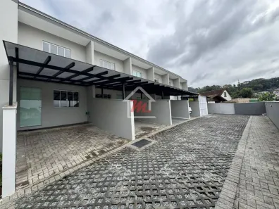 Sobrado com 2 Quartos para venda ou aluguel, 69m² no Água Verde, Blumenau