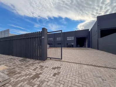 Galpão/Depósito/Armazém para alugar, 750m² no São José, Canoas