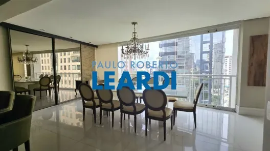 Apartamento com 3 Quartos à venda, 185m² no Itaim Bibi, São Paulo