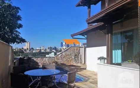 Casa com 4 Quartos à venda, 300m² no Cachoeirinha, Belo Horizonte