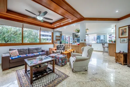 Apartamento com 3 Quartos à venda, 140m² no Petrópolis, Porto Alegre