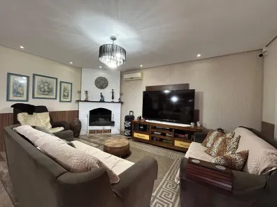 Casa com 8 Quartos à venda, 465m² no Areal, Pelotas