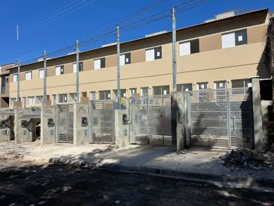 Sobrado com 2 Quartos à venda, 65m² no Residencial Hípica Jaguari, Bragança Paulista