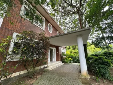 Imóvel Comercial para alugar, 750m² no Três Figueiras, Porto Alegre
