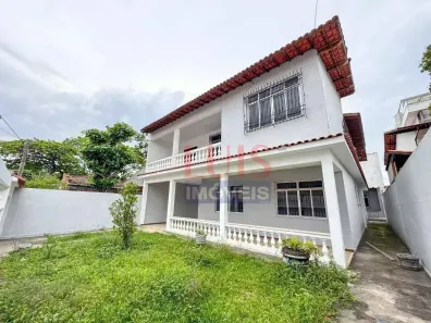 Casa com 7 Quartos à venda, 380m² no Piratininga, Niterói