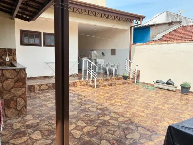Casa com 2 Quartos à venda, 192m² no Jardim Santa Maria, Jacareí