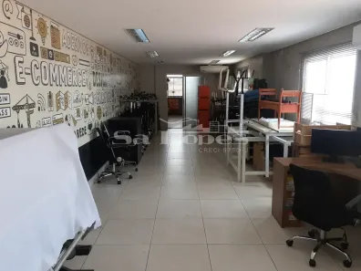 Prédio Comercial com 6 Quartos para alugar, 520m² no Mooca, São Paulo
