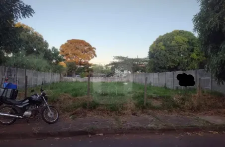 Lote/Terreno à venda, 300m² no Aclimação, Uberlândia