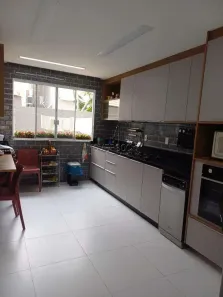 Casa de Condomínio com 4 Quartos à venda, 300m² no Recreio dos Bandeirantes, Rio de Janeiro