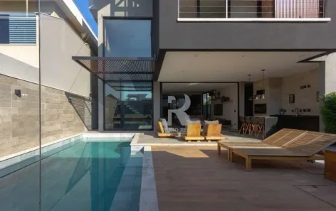 Casa de Condomínio com 4 Quartos para venda ou aluguel, 320m² no Recreio dos Bandeirantes, Rio de Janeiro