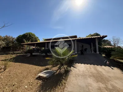 Casa de Condomínio com 4 Quartos à venda, 676m² no , Hidrolândia