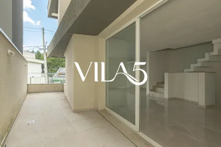 Casa de Condomínio com 3 Quartos à venda, 212m² no Santa Cândida, Curitiba