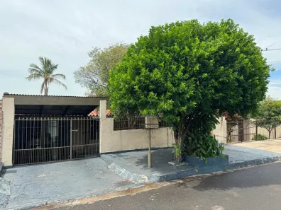 Casa com 2 Quartos à venda, 100m² no Parigot de Souza 2, Londrina