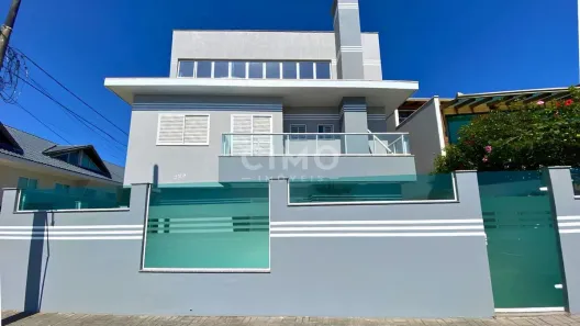 Casa com 7 Quartos à venda, 425m² no Gravatá, Navegantes