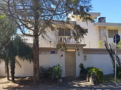 Sobrado com 4 Quartos à venda, 317m² no Jardim Maristela, Atibaia