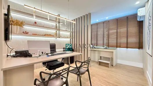 Sala Comercial para alugar, 30m² no Zona 04, Maringá