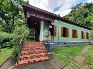 Casa com 4 Quartos à venda, 276m² no Centro, Petrópolis