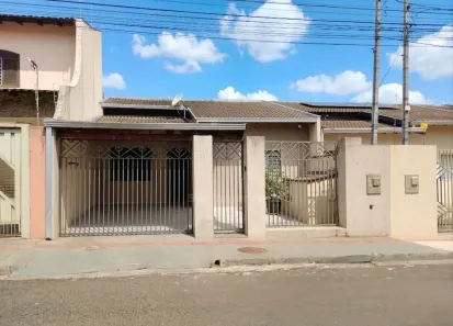 Casa com 3 Quartos à venda, 120m² no Coliseu, Londrina