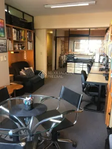 Sala Comercial à venda, 48m² no Centro Histórico, Porto Alegre
