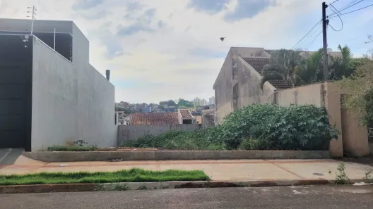 Lote/Terreno à venda, 250m² no Universitário, Londrina