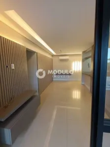 Apartamento com 3 Quartos para alugar, 115m² no Santa Mônica, Uberlândia