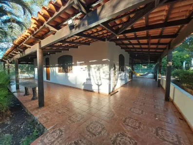 Fazenda/Sítio com 3 Quartos à venda, 250m² no Área Rural de Uberlândia, Uberlândia