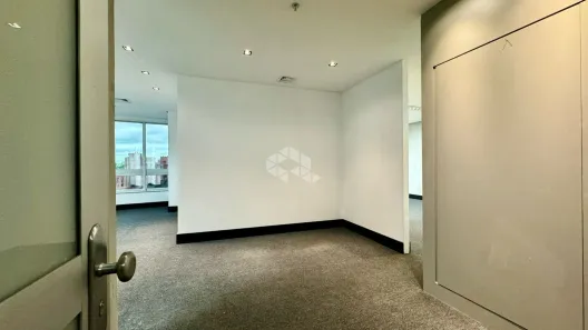 Sala Comercial à venda, 60m² no Chácara das Pedras, Porto Alegre