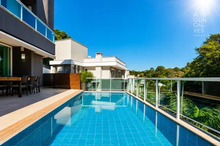 Casa de Condomínio com 5 Quartos para alugar, 833m² no Campo Comprido, Curitiba