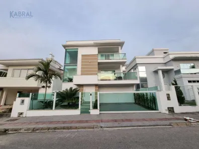 Casa com 4 Quartos para alugar, 460m² no Pedra Branca, Palhoça