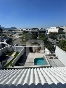 Sobrado com 4 Quartos à venda, 400m² no Vargem Grande, Rio de Janeiro