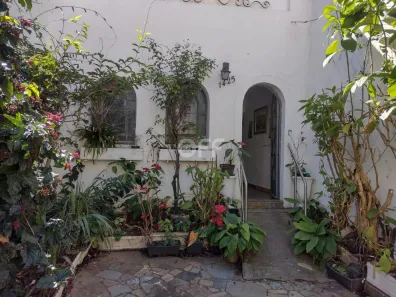 Casa com 2 Quartos à venda, 175m² no Cambuí, Campinas