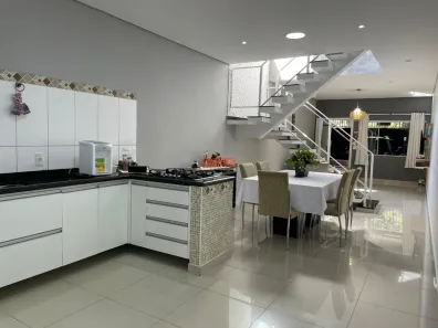 Casa com 3 Quartos à venda, 150m² no Alvinópolis, Atibaia