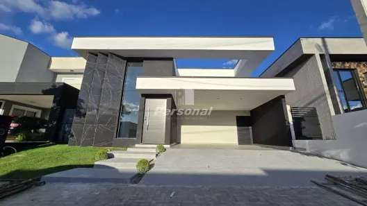 Casa com 3 Quartos para alugar, 178m² no Piracangaguá, Taubaté