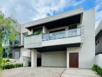 Sobrado com 4 Quartos à venda, 253m² no Conjunto Habitacional Alexandre Urbanas, Londrina
