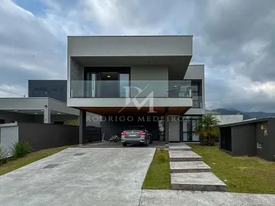 Casa de Condomínio com 4 Quartos à venda, 285m² no Santa Regina, Camboriú