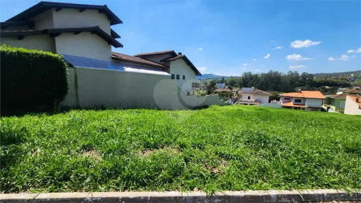 Lote/Terreno à venda, 700m² no Villaggio Capríccio, Louveira