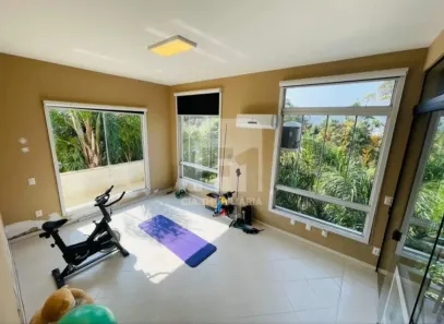 Apartamento com 4 Quartos à venda, 240m² no Trindade, Florianópolis