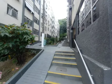 Apartamento com 2 Quartos à venda, 47m² no Laranjeiras, Rio de Janeiro