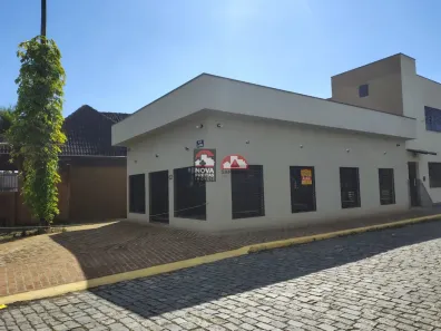 Ponto Comercial para alugar, 300m² no Jardim Leonídia, Jacareí