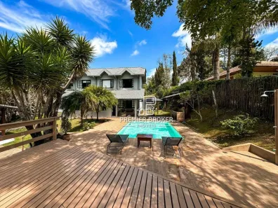 Casa com 4 Quartos à venda, 236m² no Albuquerque, Teresópolis