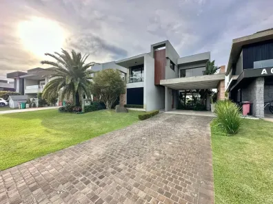 Casa de Condomínio com 4 Quartos à venda, 221m² no , Capão da Canoa
