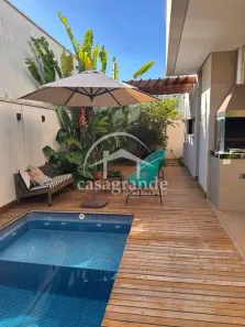 Casa de Condomínio com 3 Quartos à venda, 205m² no Laranjeiras, Uberlândia