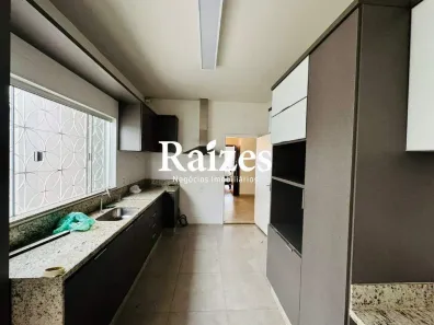 Casa com 4 Quartos à venda, 200m² no Vigilato Pereira, Uberlândia