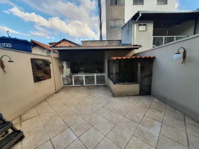 Casa com 4 Quartos à venda, 130m² no Arvoredo, Contagem