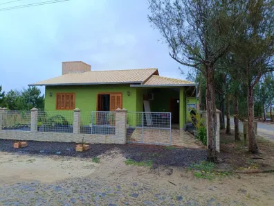 Casa com 2 Quartos à venda, 300m² no Village Dunas 1, Balneário Gaivota