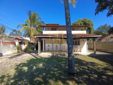 Casa com 4 Quartos à venda, 236m² no Centro, Rio das Ostras