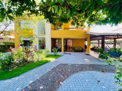Casa de Condomínio com 5 Quartos à venda, 620m² no Piatã, Salvador
